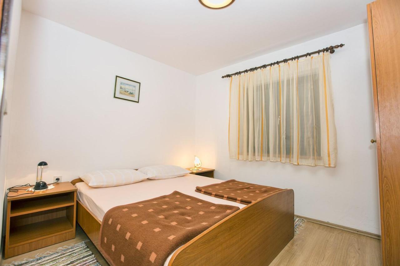 Apartmani Marijana Cesarica Eksteriør billede